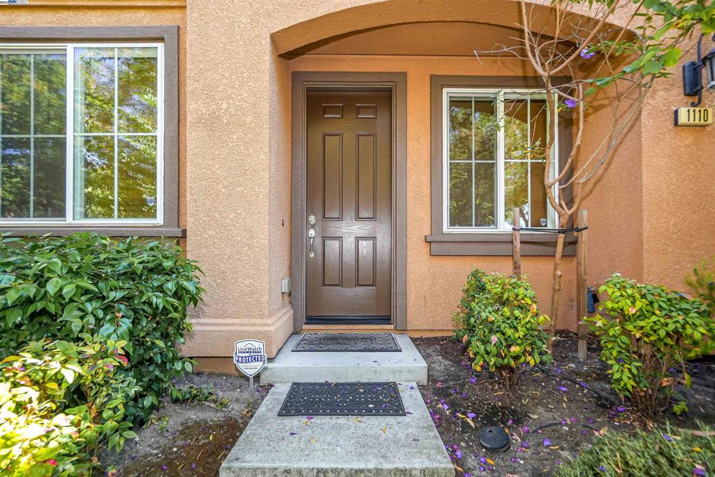 HAYWARD - Residential