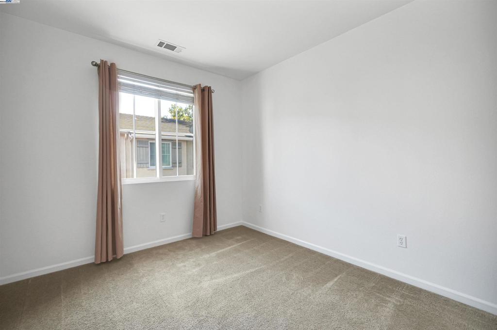 HAYWARD - Residential