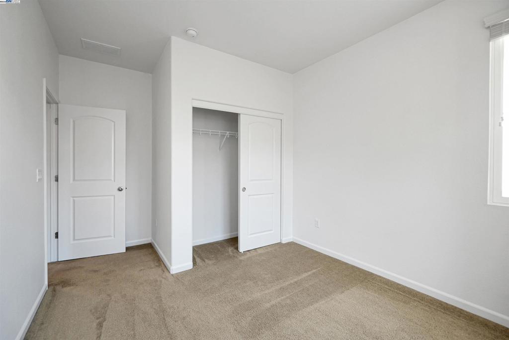 HAYWARD - Residential