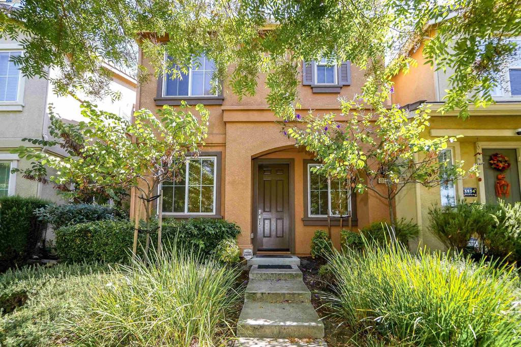 HAYWARD - Residential