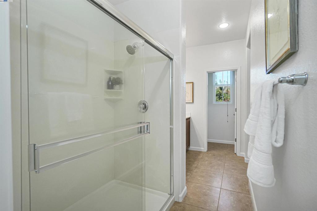 HAYWARD - Residential