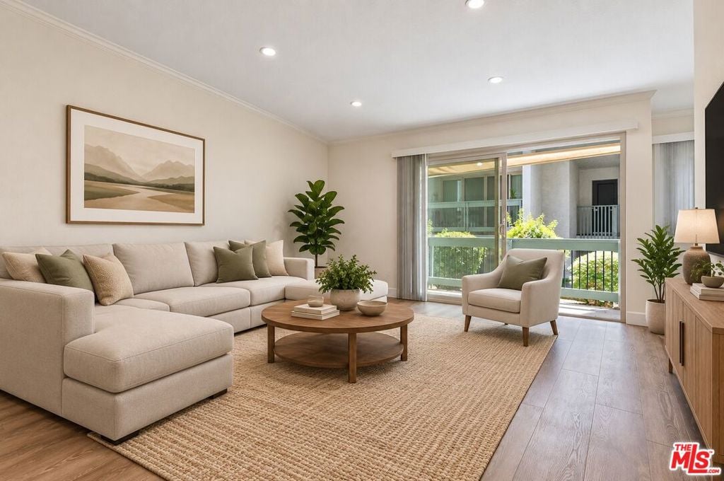 4706 Park Granada 185
