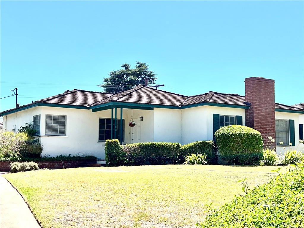 Charming home in Arcadia’s desirable Village area, near the L.A. County Arboretum and walking distance to award-winning Hugo Reid Elementary. This home has 3 bedrooms and 2 bathrooms. Fireplace in the living room, swimming pool in the backyard next to the patio. Two-car detached garage. It is a rare opportunity to own a home in a prime Arcadia location. Property sold in as is condition.