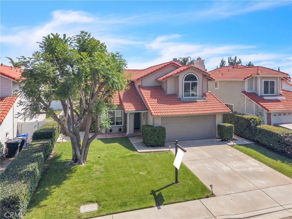 16933 Farwell