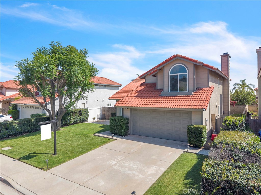 16933 Farwell