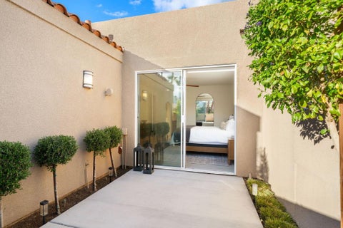 Tiny photo for 62 Lake Shore Drive, Rancho Mirage, CA 92270 (MLS # 219154515DA)