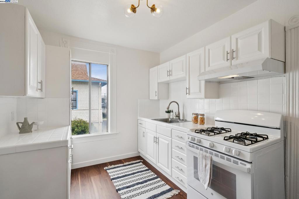 CENTRAL ALAMEDA - Residential Income