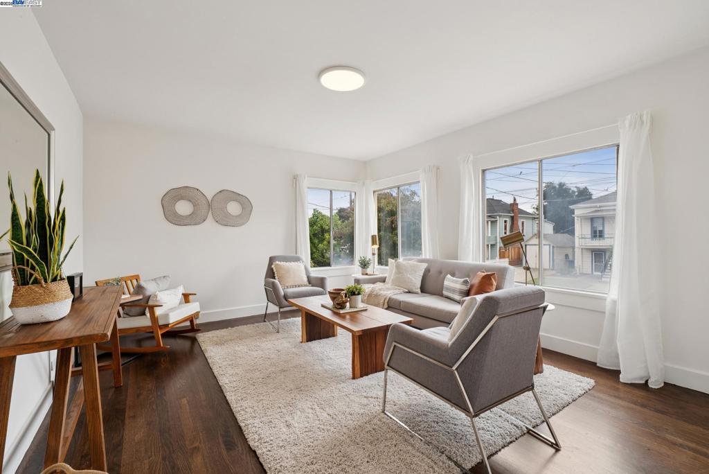 CENTRAL ALAMEDA - Residential Income