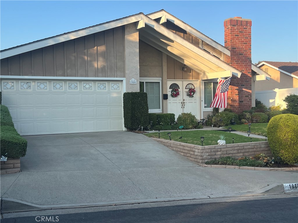 Beautiful Move-In Ready Home In Prime Yorba Linda Location !
Welcome to this charming 3-bedroom, 2-bath home nestled in a desirable and peaceful neighborhood of Yorba Linda. This property features a bright and open floor plan, undated finishes, and a spacious backyard perfect for entertaining. Located close to top-rated schools, parks, and shopping, this is an ideal home for families or anyone looking for comfort and convenience. Don't miss this opportunity.