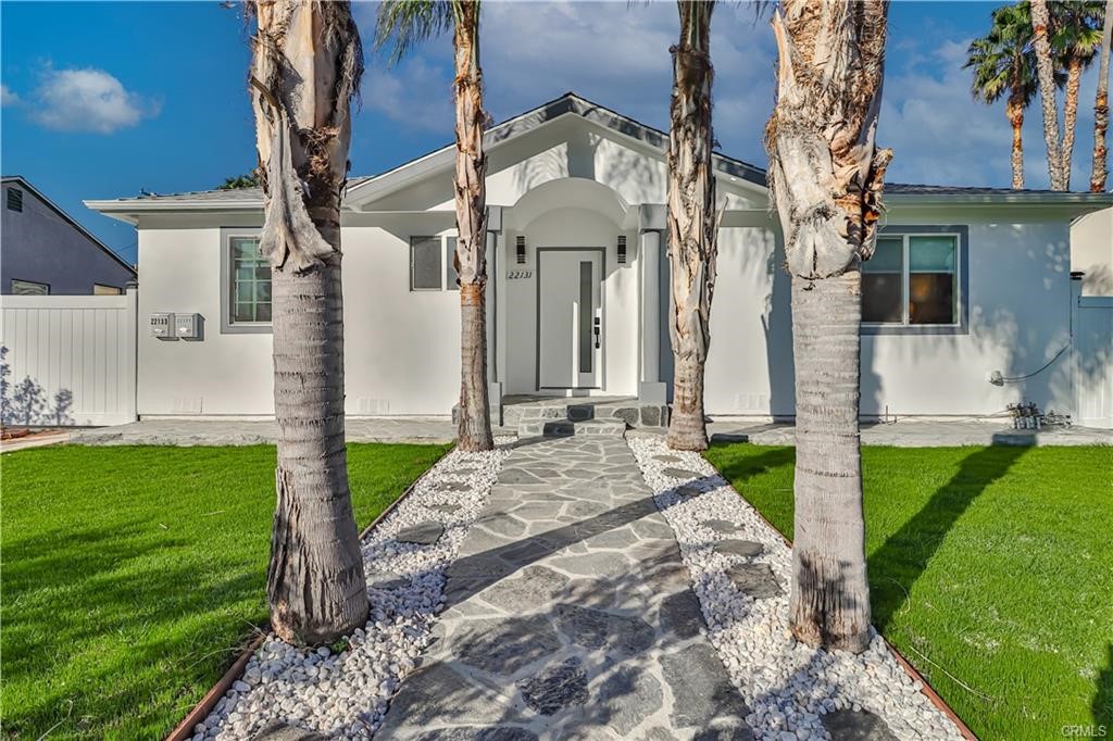 Properties 4 22131 Victory Boulevard