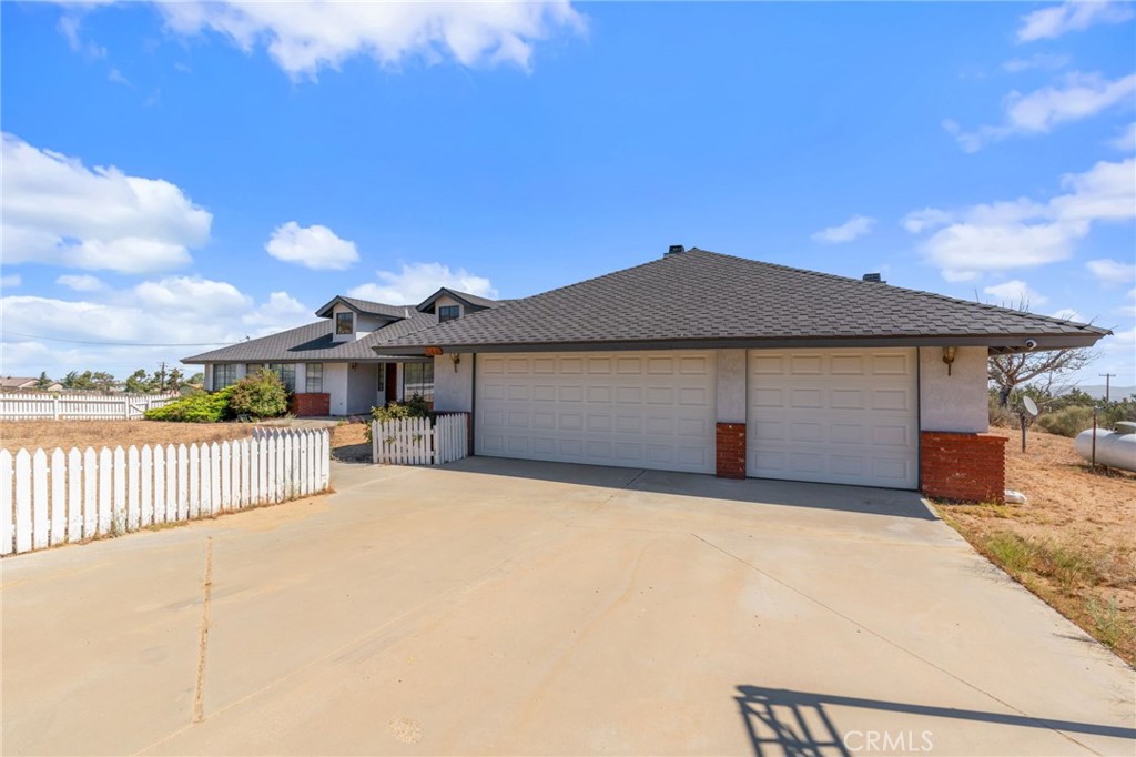 8441 Sierra Vista Road