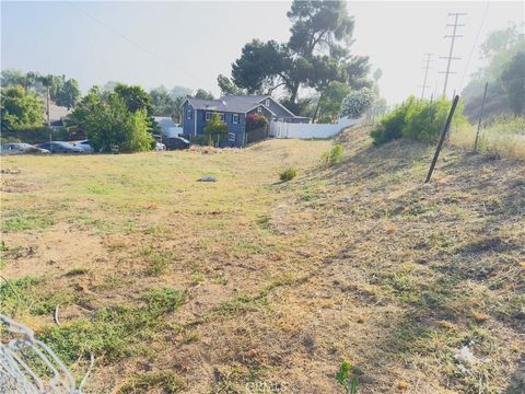 Photo of 0 Center Drive, Colton, CA 92324 (MLS # IG25133181)