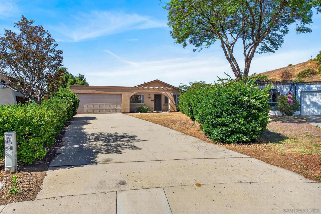 9902 Saddleback Drive