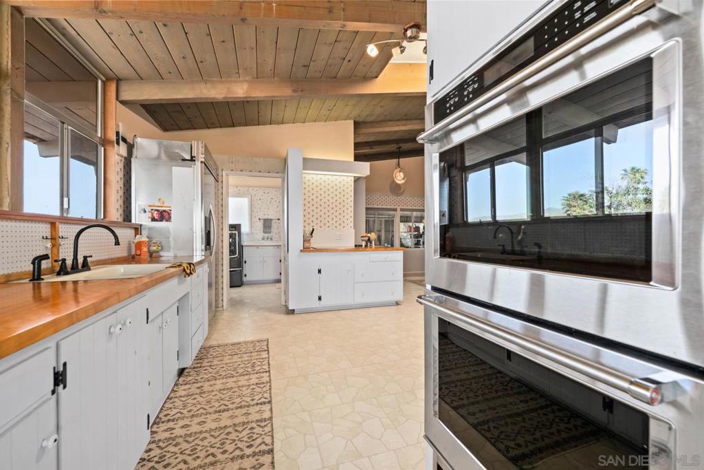 2231 Oak Hill Dr