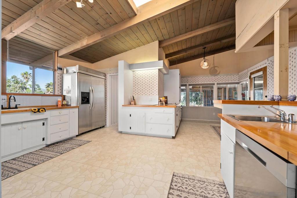 2231 Oak Hill Dr