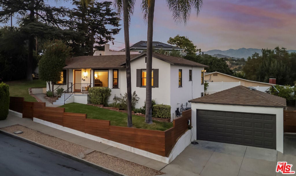 4128 Aguilar Way