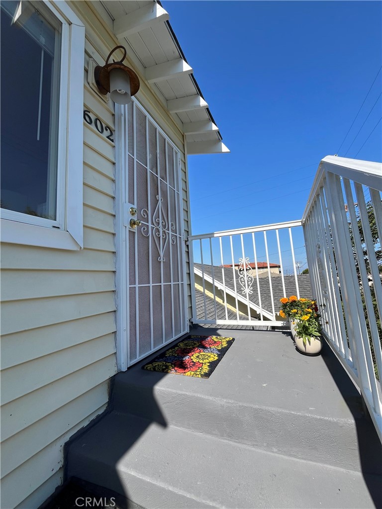 Find yourself at home in this turn-key beautifully remodeled, light-filled 1 bedroom 1 full bathroom apartment with a peekaboo ocean view. Located at 24th and Grand in San Pedro where there’s always a cool breeze in summer, the apartment is an easy walk to the marina or Cabrillo Beach. Special features are an extra-large closet, washer and dryer, and an off-street parking spot. The apartment has recessed lighting, a bedroom fan and air-conditioner as well as a stainless steel refrigerator and stove. Seller pays water utility. Tenant responsible for all other utilities.
There is a small storage unit under the stairs and a lovely fenced-in outdoor patio for entertaining. The landlord lives in the front house and is very responsive.
This apartment is pet-friendly. $50/month per cat or dog. 2 pet maximum, pending pet review.
Screening criteria required with application:
Screening Criteria required for every applicant.
1. Lease application.
2. Copy of valid driver's license.
3. Credit Report.
4. Most recent 2 months' paystubs.
5. Verification of employment. Please include contact info for your employer when submitting application.
6. Current or most recent landlord contact info to conduct a reference check.
7. 3 references. Please include contact info for each person.
8. Please include names of all occupants if not listed on application.
9. Please include pets' breed, size, name(s) if applicable.
RentSpree is available for screening process. Cost is roughly $49 per applicant, applicant to confirm. Please request RentSpree application link from listing agent if needed.
RentSpree link below just in case:
https://www.rentspree.com/apply/6882ccf3ffd1bb002e2af8fa/landing/apply-now?utm_source=rentspree&utm_medium=sms
Additional RentSpree link:
https://www.rentspree.com/listing/602-west-24th-street-san-pedro-v4ae0och