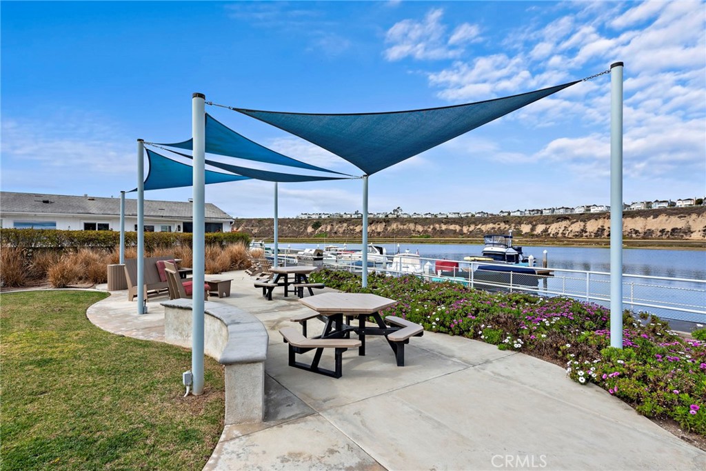 Bayside Village (BAYV) - Manufactured In Park