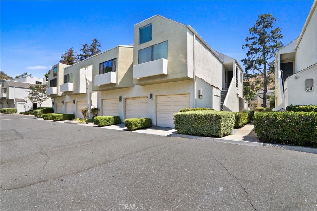 5744 E Creekside 67