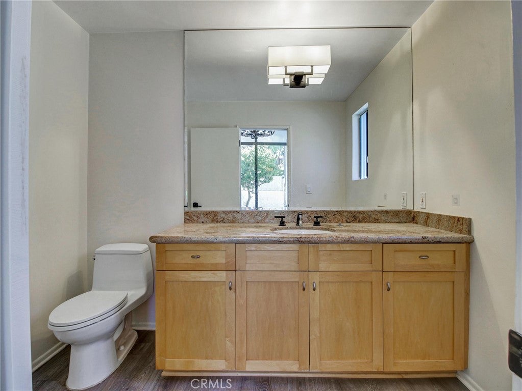 2801 Palos Verdes W
