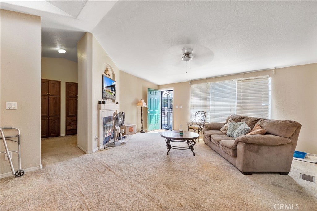 9080 Bloomfield 116