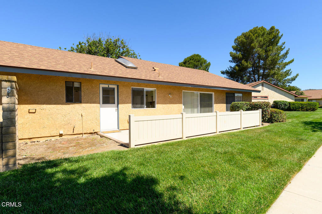 33208 Village 33