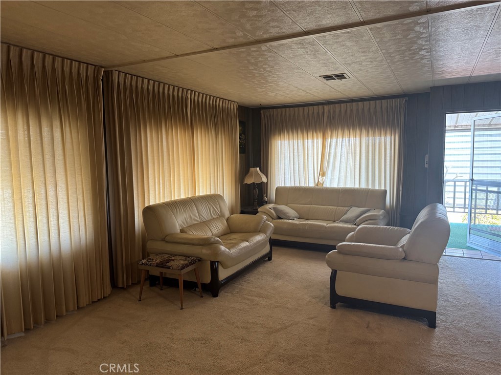 11250 Beach Boulevard 31