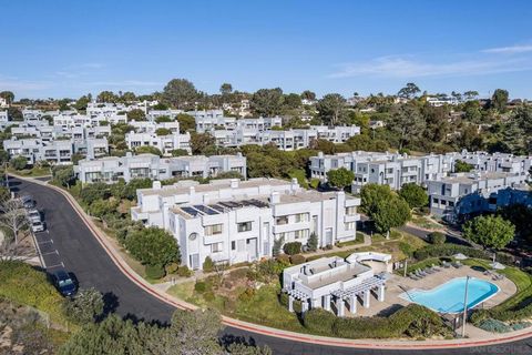 Photo of 959 Intrepid Ct Ct, Del Mar, CA 92014 (MLS # 2601008SD)