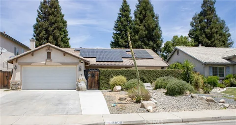 8608 Spanish Bay Drive, Bakersfield, CA 93312 - MLS#: NS26125453