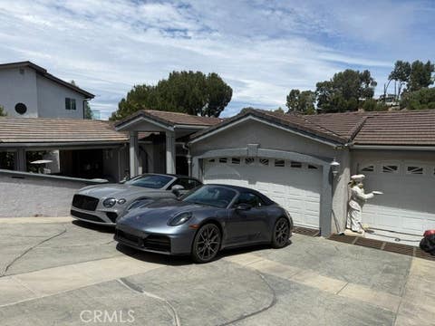 Photo of 5262 Elvira RD, Woodland Hills, CA 91364 (MLS # SR26146284)
