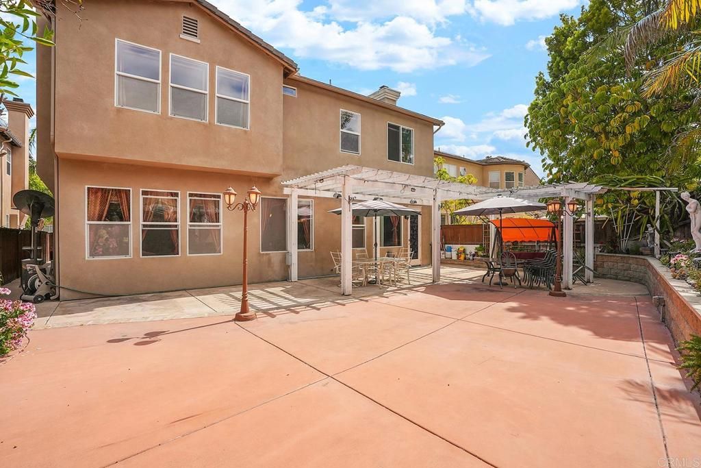 listing image 130728945908339810278