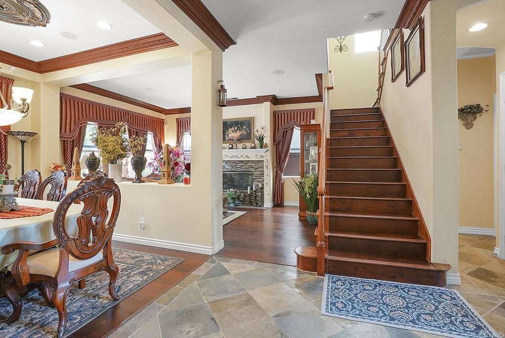 listing image 130729322287055756367