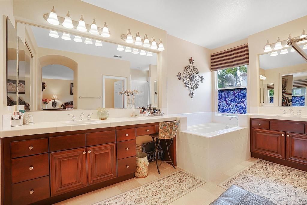 listing image 130725067357895789919