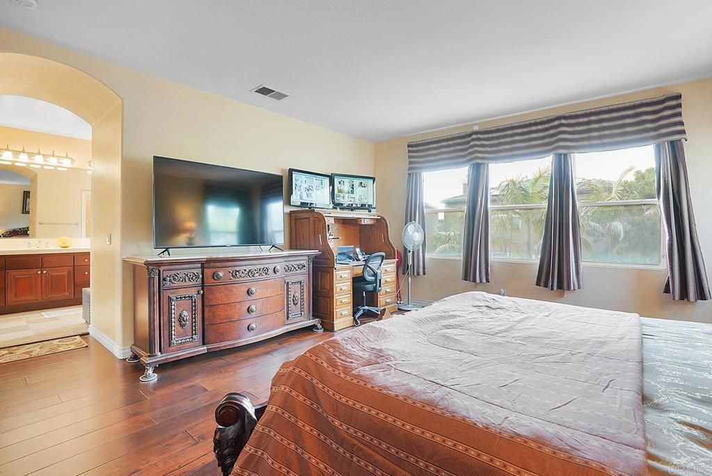 listing image 130728420032531151644