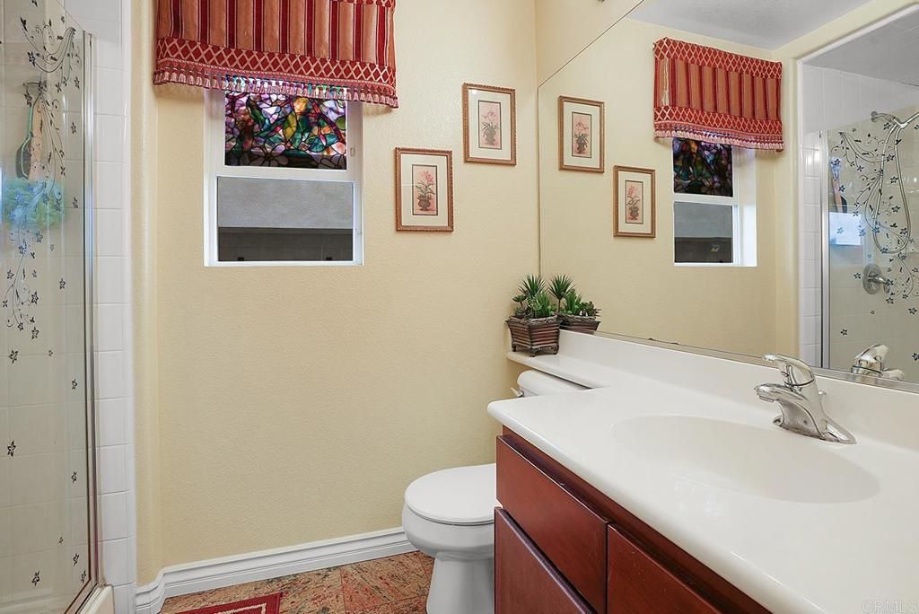 listing image 130726302571161104180