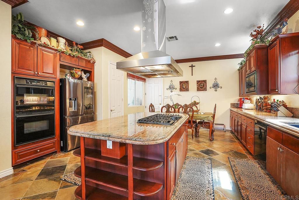 listing image 130727748805838411604