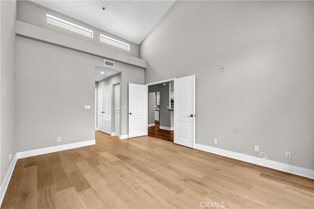 200 Paris Lane 304, Newport Beach CA 92663 - Photo 15