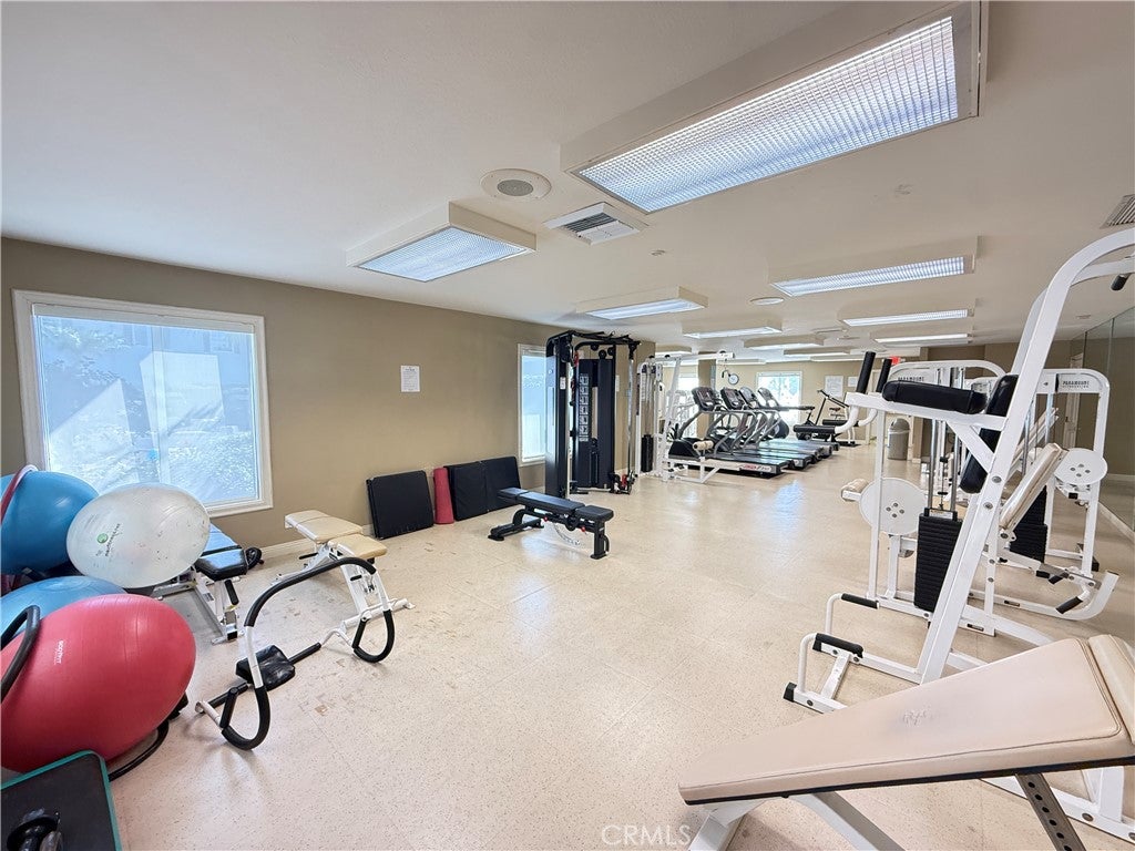 200 Paris Lane 304, Newport Beach CA 92663 - Photo 37