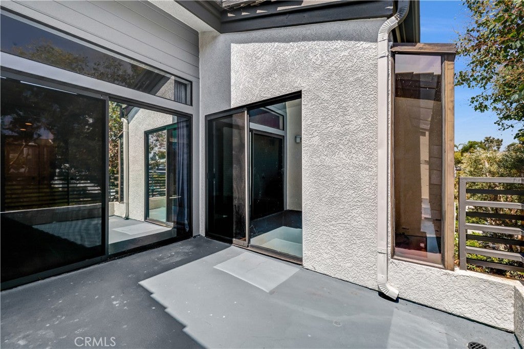 200 Paris Lane 304, Newport Beach CA 92663 - Photo 23