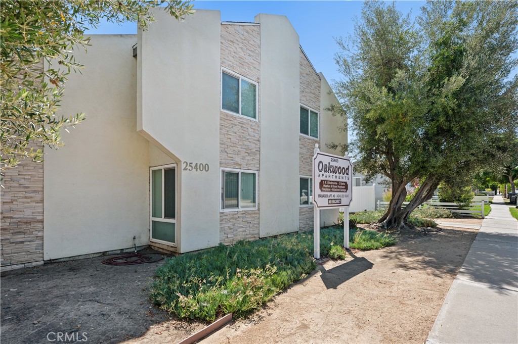 Check out this charming and well-maintained townhouse at 25400 Oak St in Lomita! This bright and inviting unit offers a spacious layout with 2 bedrooms, 2 bathrooms, and an open-concept living area that's perfect for relaxing or entertaining. Enjoy natural light throughout, along with a private balcony and in-unit laundry hookups for added convenience. The property features a decorative fireplace, a two-car garage, and access to a quiet, well-kept community. Conveniently located near shops, dining, parks, and freeway access, this home is a great opportunity to own in a desirable South Bay neighborhood.