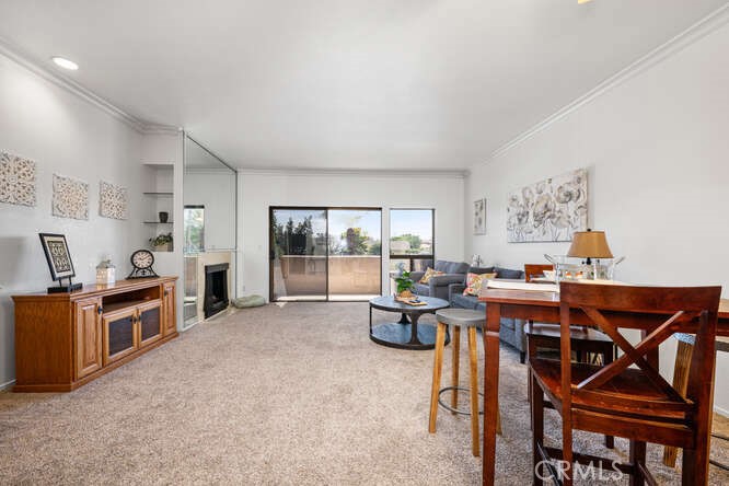 Rossmoor Regency - Residential