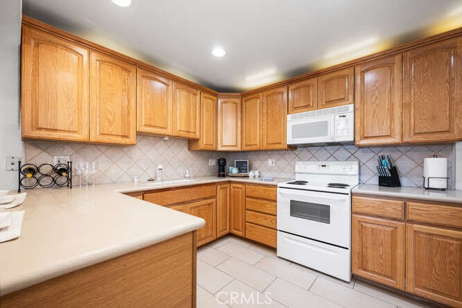 Rossmoor Regency - Residential