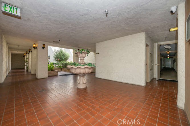 Rossmoor Regency - Residential