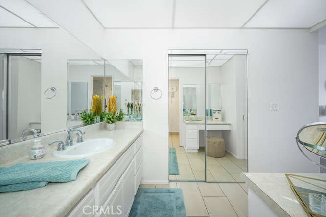 Rossmoor Regency - Residential