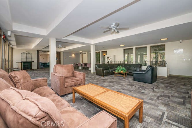 Rossmoor Regency - Residential