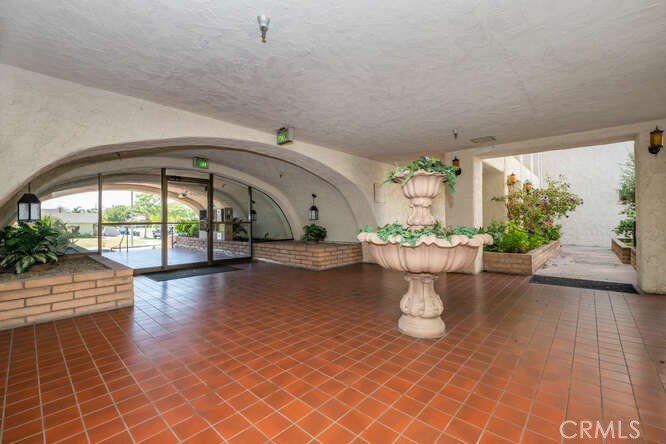 Rossmoor Regency - Residential