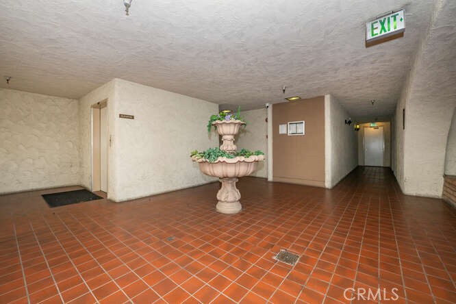 Rossmoor Regency - Residential