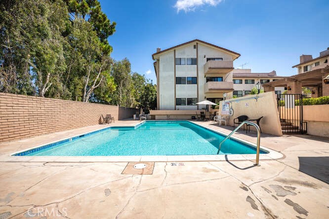 Rossmoor Regency - Residential