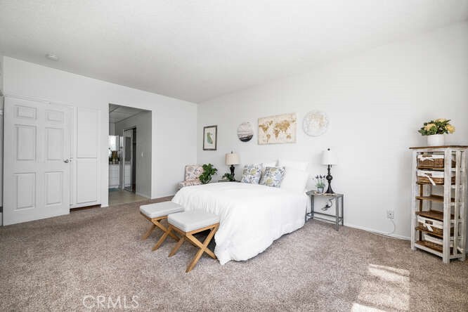 Rossmoor Regency - Residential