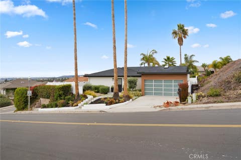Photo of 946 Avenida Presidio, San Clemente, CA 92672 (MLS # OC26179893)